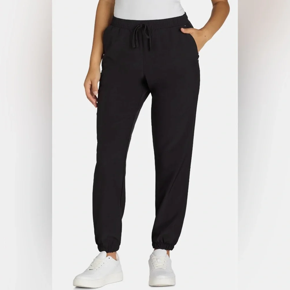 NWT V-Neck Black Scrubs Pocket Top & jogger Pants 2 PC Set - Picture 5 of 8